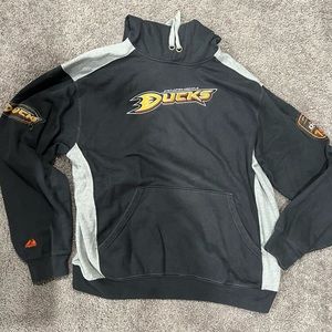 Anaheim Ducks sweatshirt